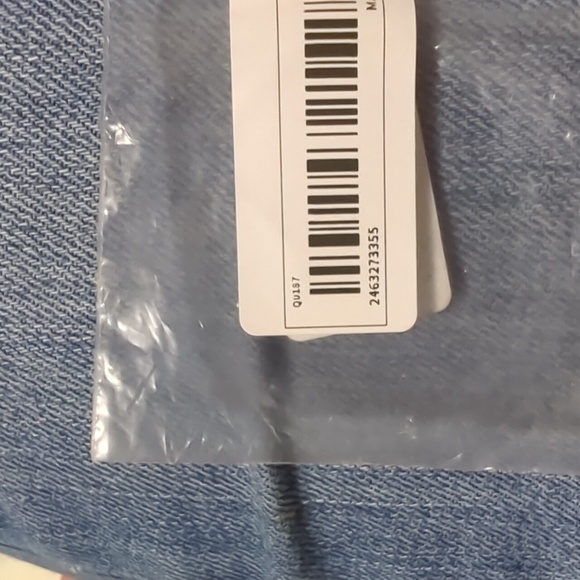 - Punisher Of Evil Challenge Coin + Coin Holder NEW - Picture 5 of 5